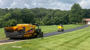 Professional Driveway Paving in Greilickville, MI